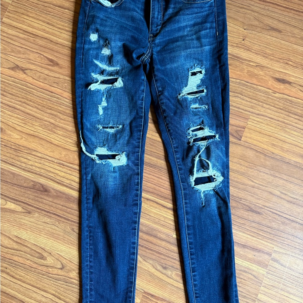 American Eagle Outfitters Blue Skinny Jeans with Distressed Details (6 - Short)